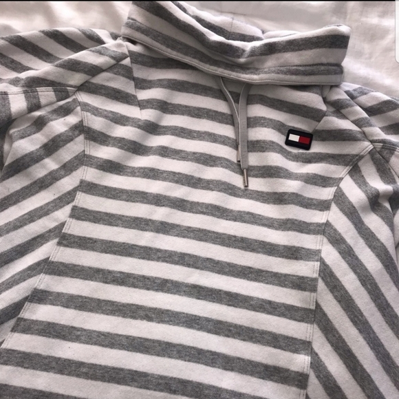 Tommy Hilfiger Striped Funnel Neck Sweatshirt - Picture 5 of 7